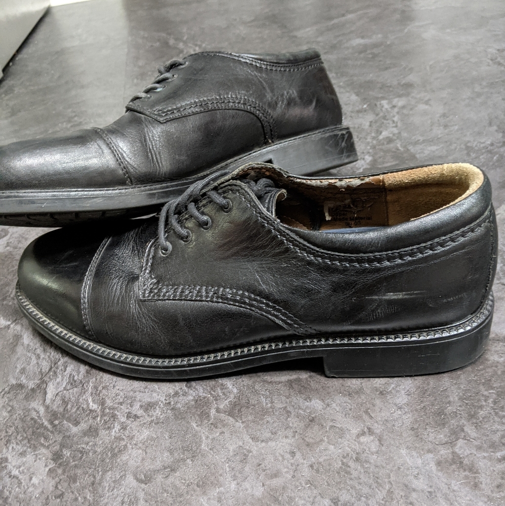Men's black dockers dress shoes